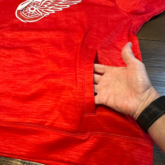 NFL Detroit Red Wings Majestic Thermabase Team Hoodie NWT - Picture 9 of 13